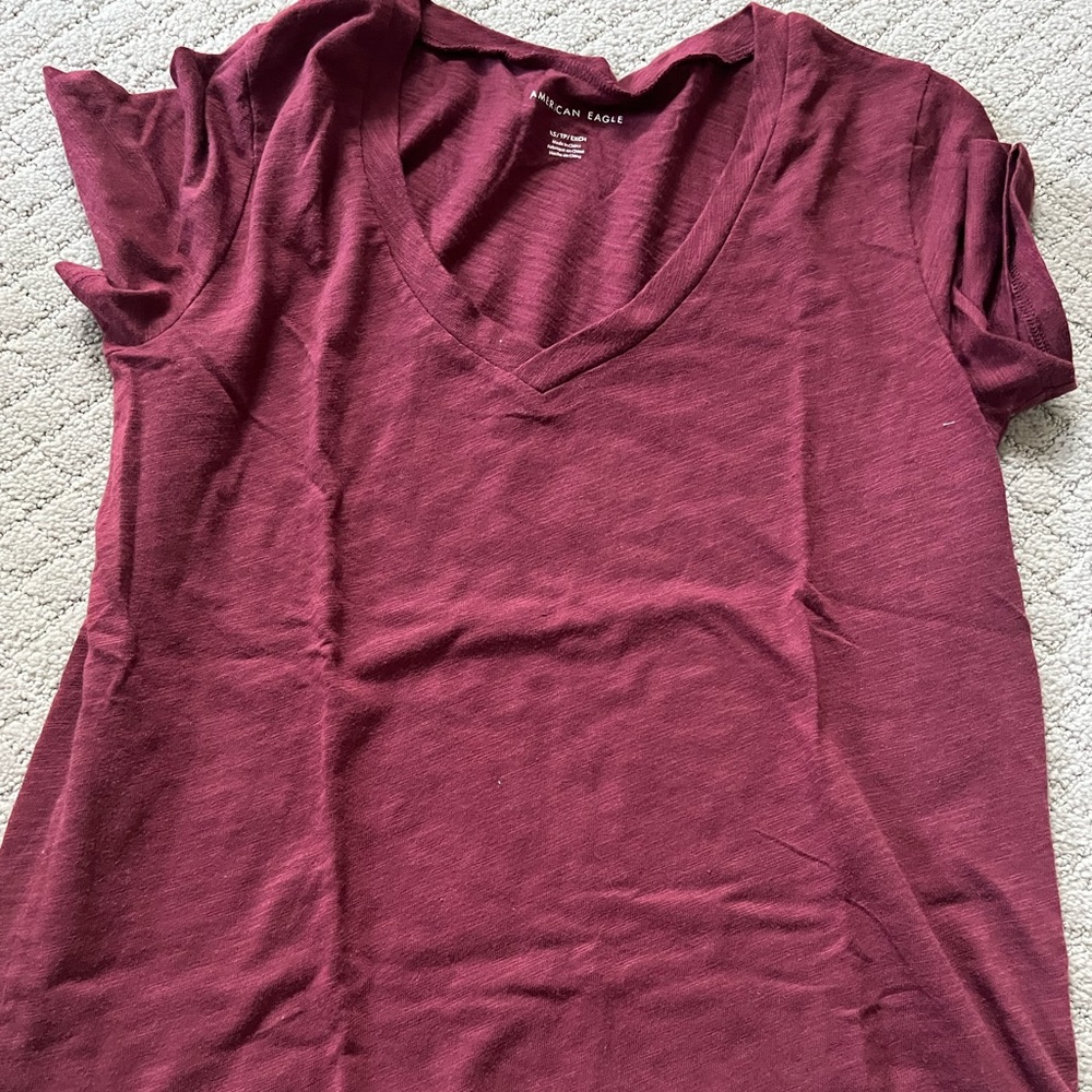 American eagle women’s V-neck T-shirt